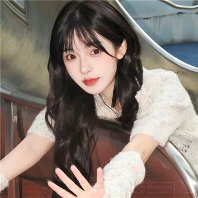 爱你像心跳难触摸