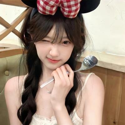 伊丽莎·施莱辛格：永远火辣辣